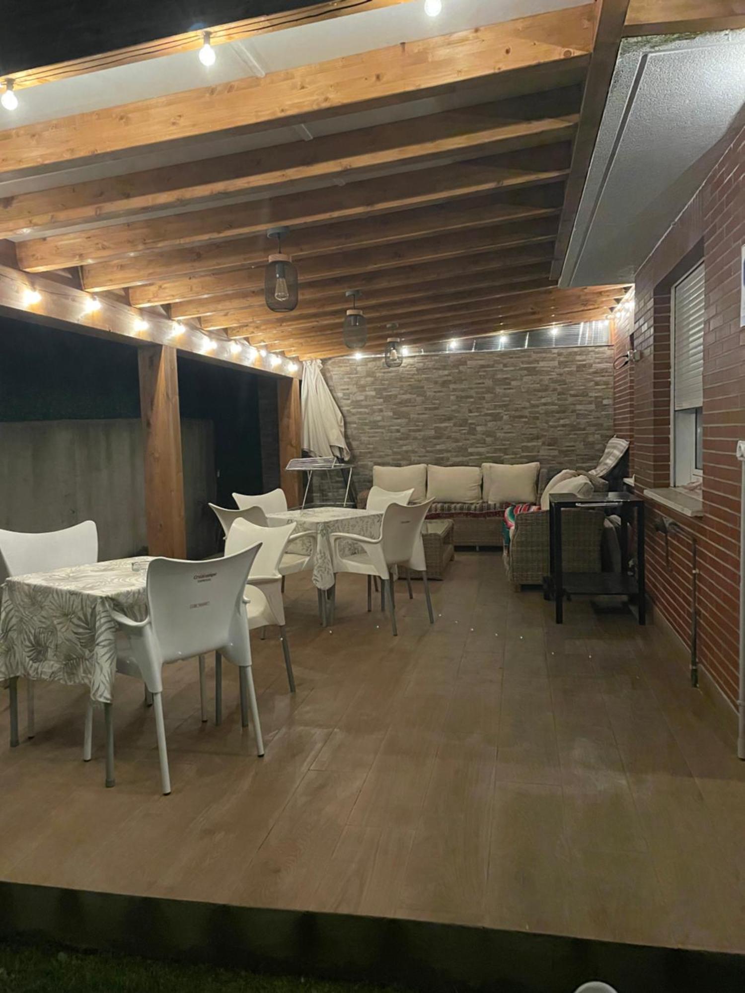 Habitaciones En Chalet Con Jardin Boo De Pielagos Luaran gambar