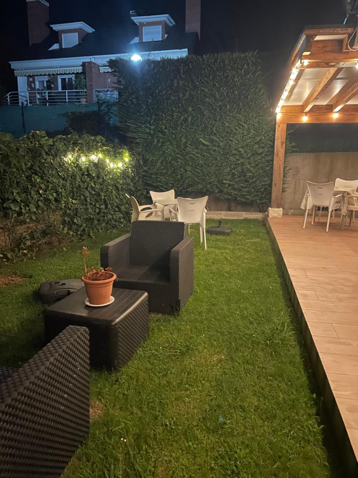 Habitaciones En Chalet Con Jardin Boo De Pielagos Luaran gambar