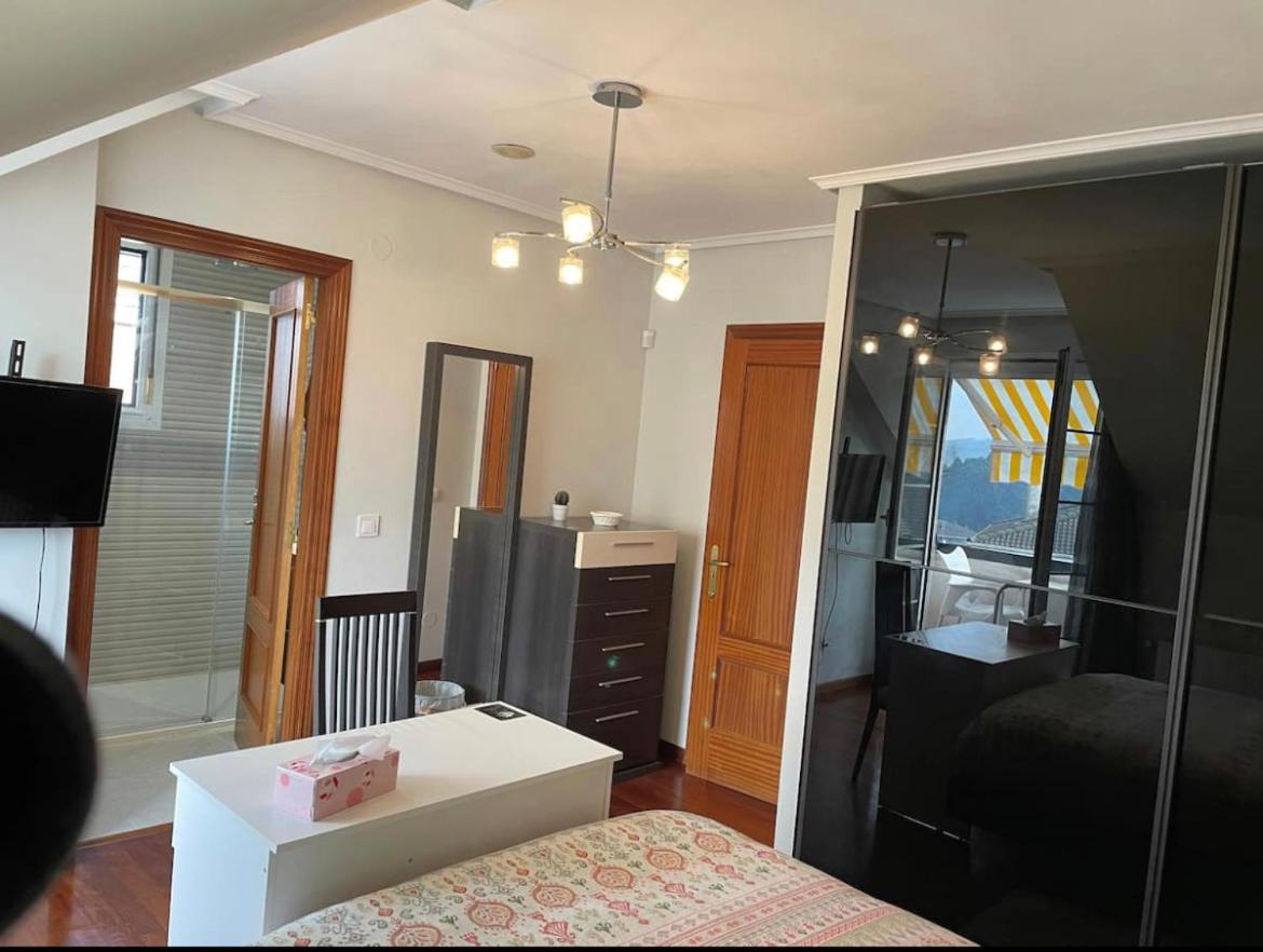 Habitaciones En Chalet Con Jardin Boo De Pielagos Luaran gambar