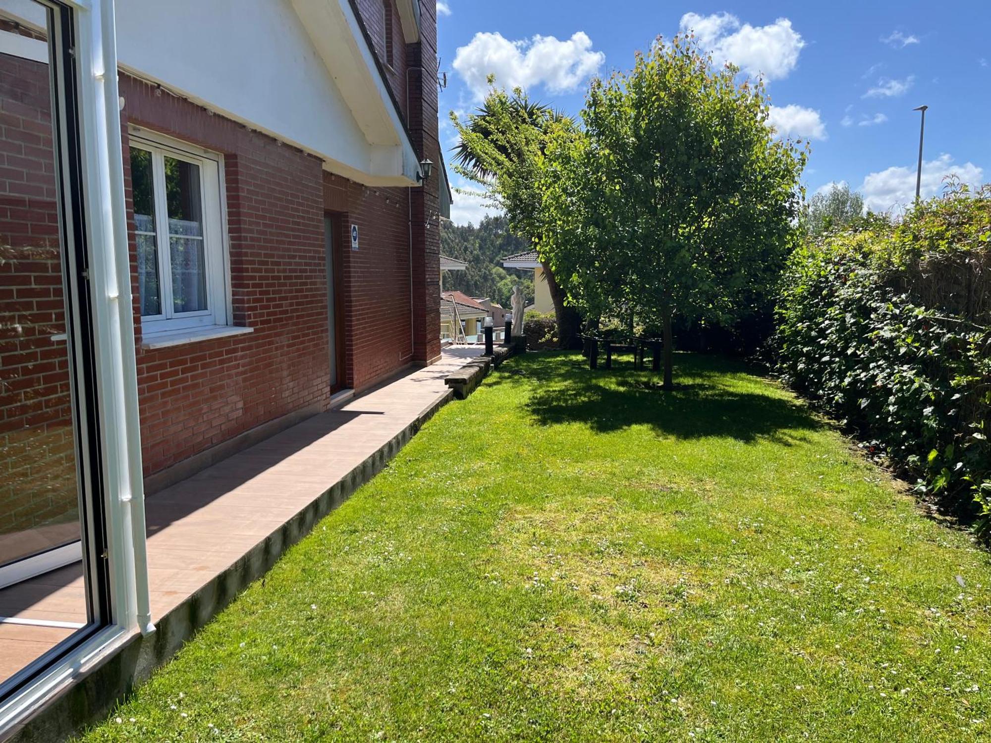 Habitaciones En Chalet Con Jardin Boo De Pielagos Luaran gambar
